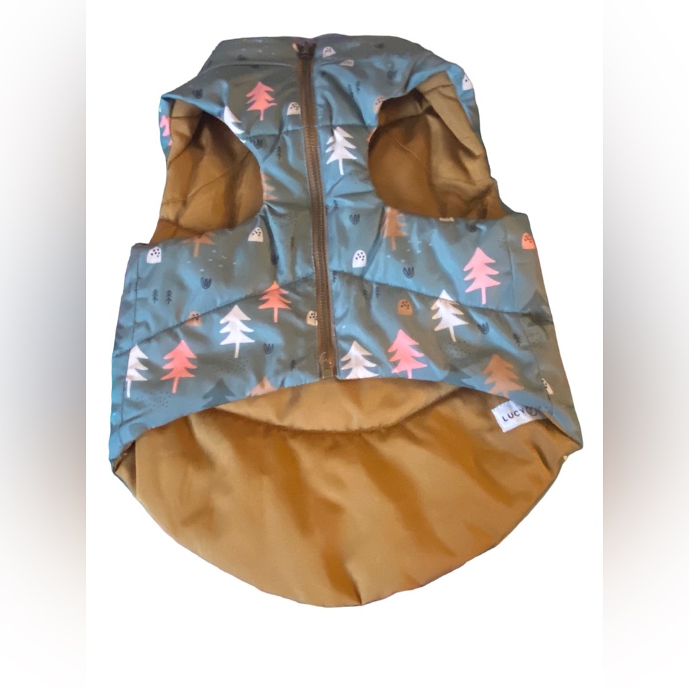 Lucy & Co. The Take a Hike Reversible Teddy Vest size large NWOT